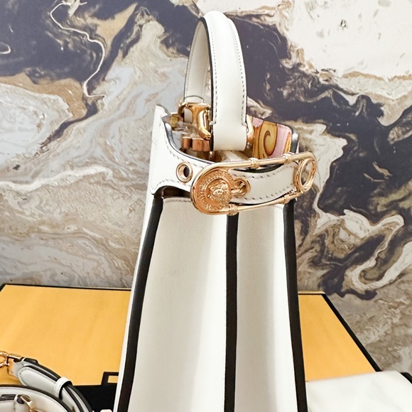 New! FENDI x VERSACE Medium Peekaboo ISEEU Vitello Nappa Fendace BaroqueSatchel - Picture 8 of 16